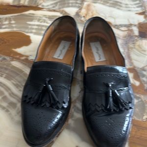 Mezlan men’s black all leather shoes. Made in Spain. Size 11.